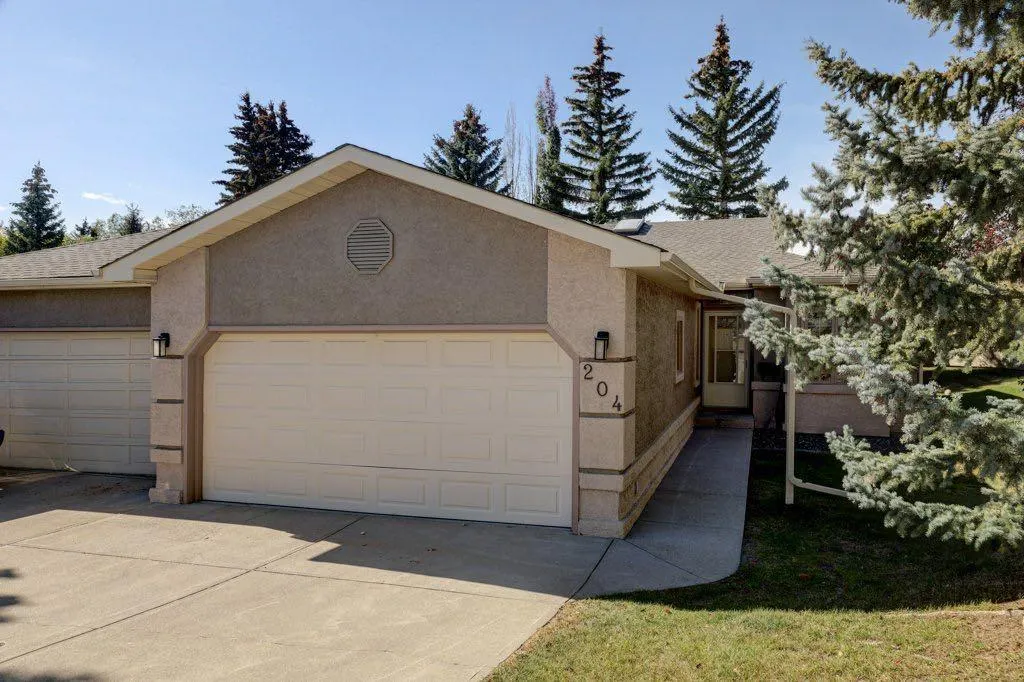204 Silver Creek Mews NW