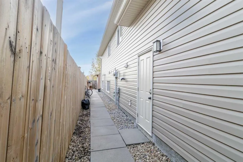 169 Sabre Road
