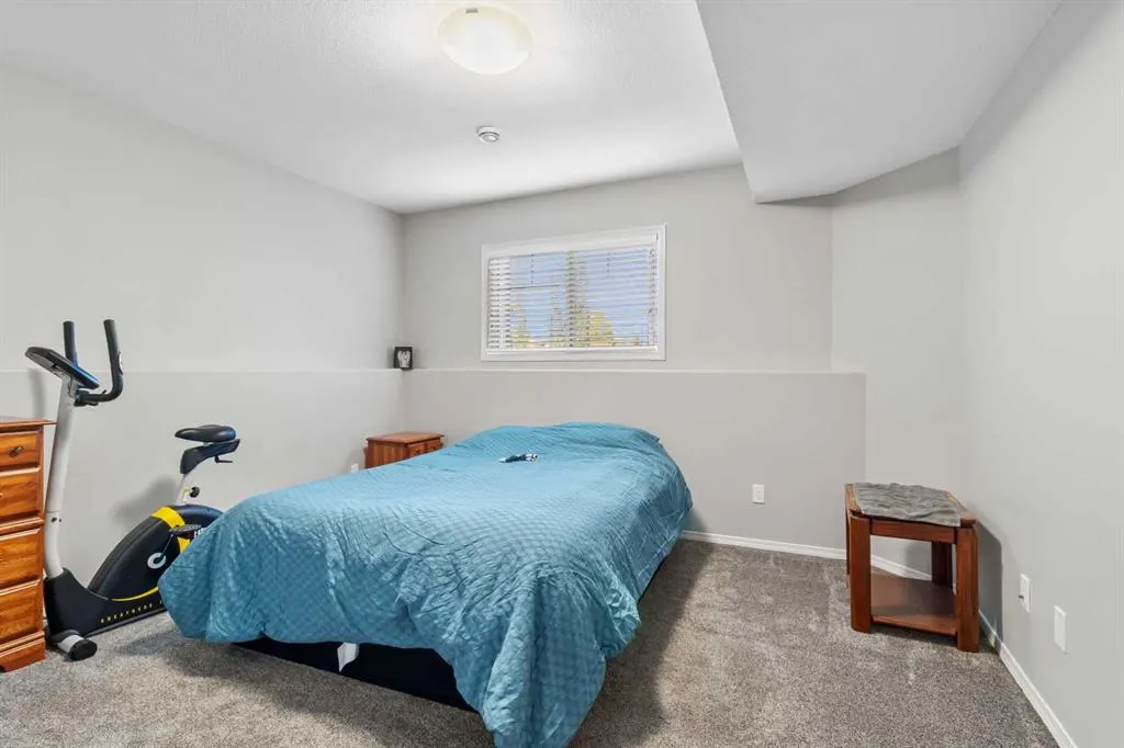 169 Sabre Road