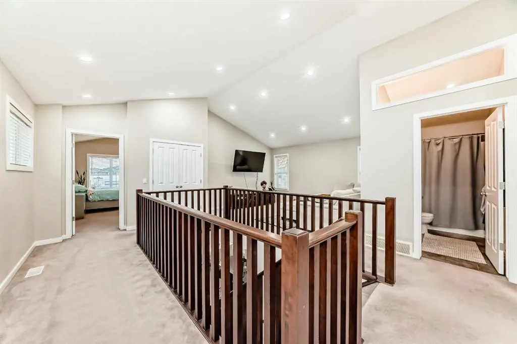 28 Panton Court NW