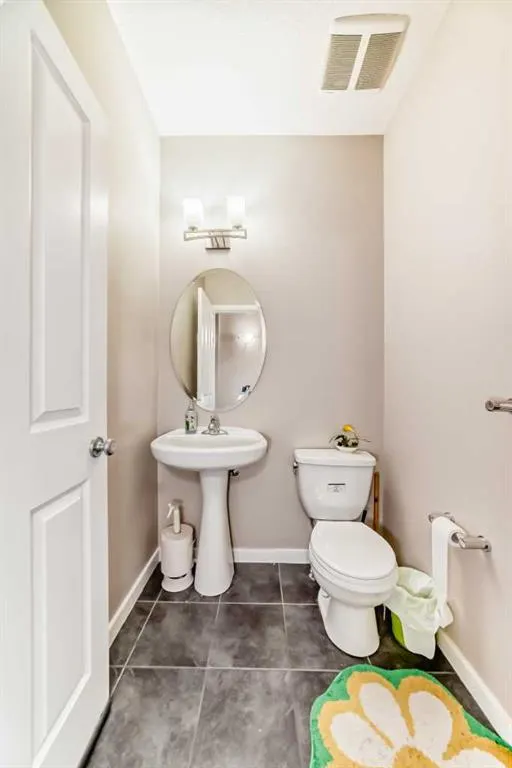 28 Panton Court NW