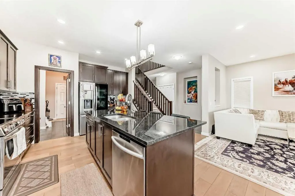 28 Panton Court NW