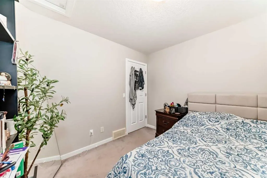 28 Panton Court NW