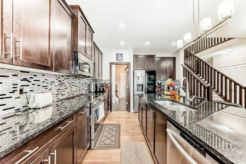 28 Panton Court NW