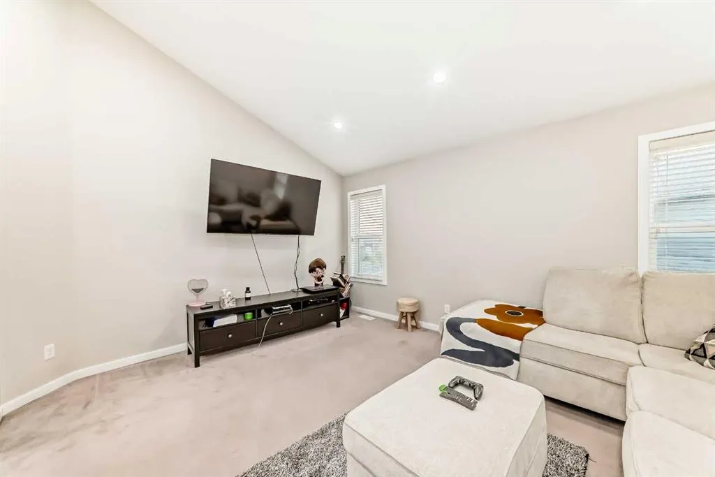 28 Panton Court NW