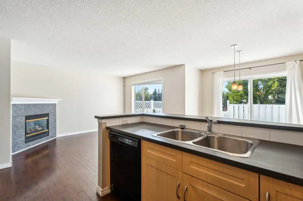 73 Rocky Ridge Heath NW