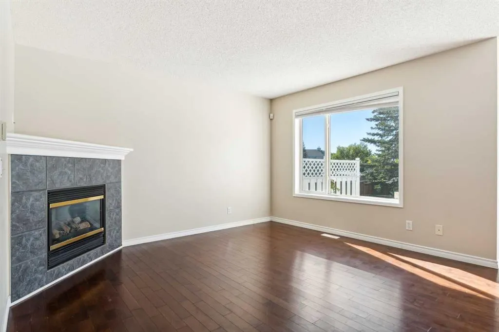 73 Rocky Ridge Heath NW