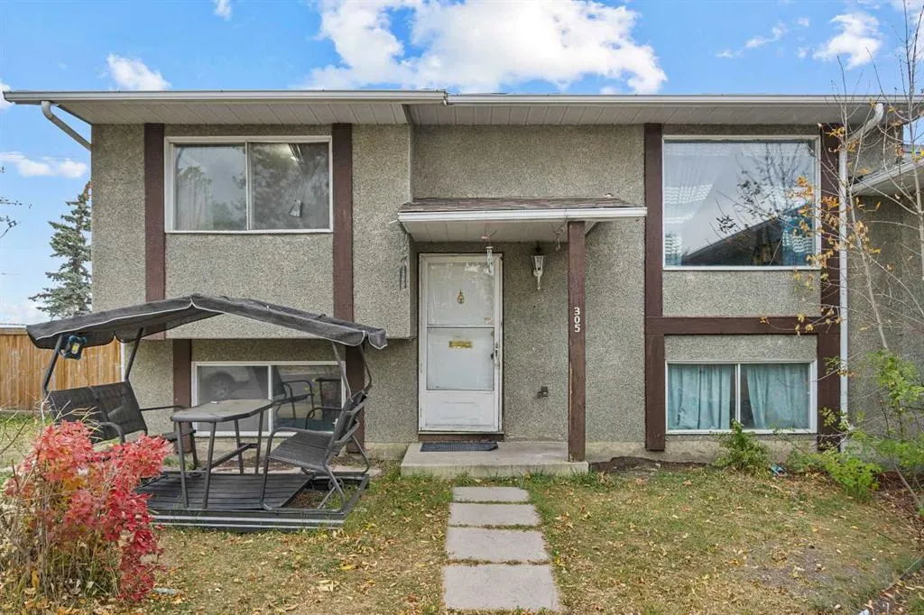 305 Whitehill Place NE