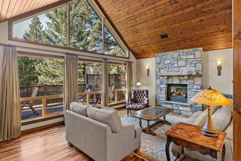 16 Blue Grouse Ridge