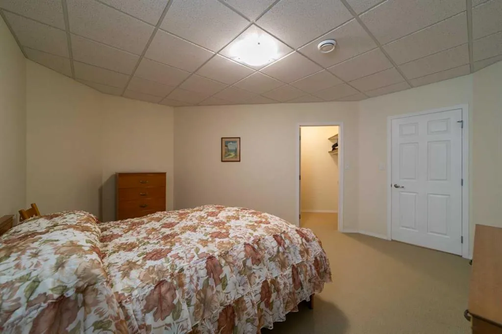 5405 39 Avenue, #16