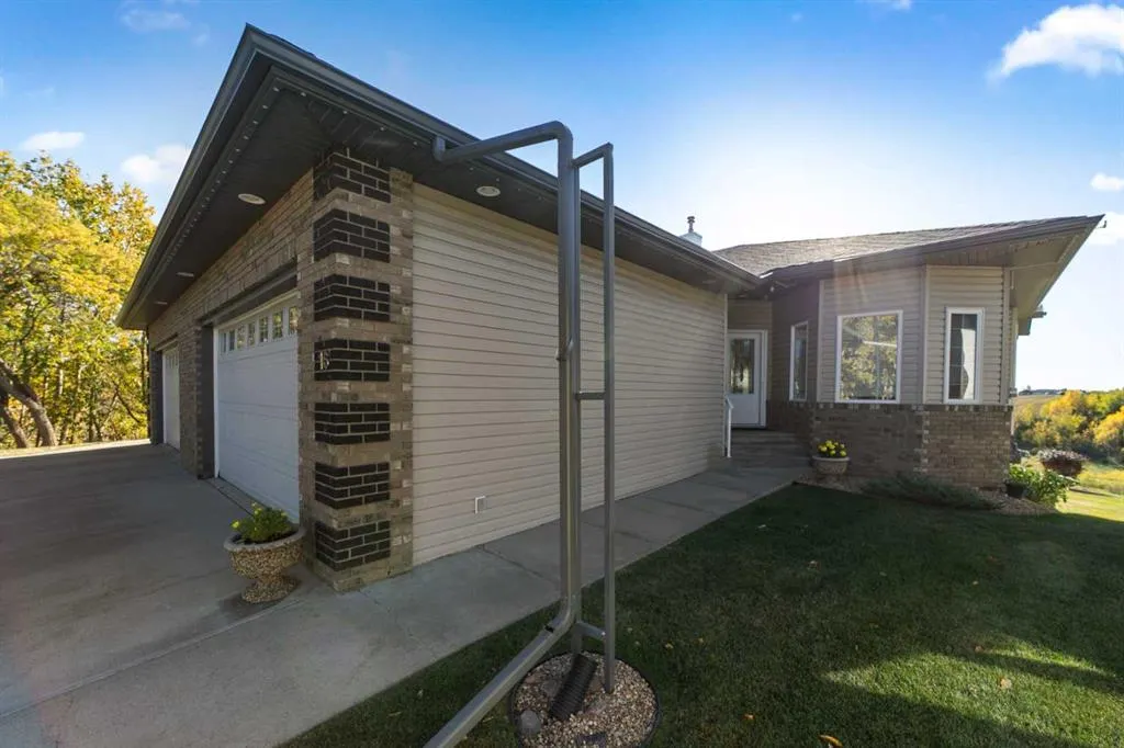 5405 39 Avenue, #16
