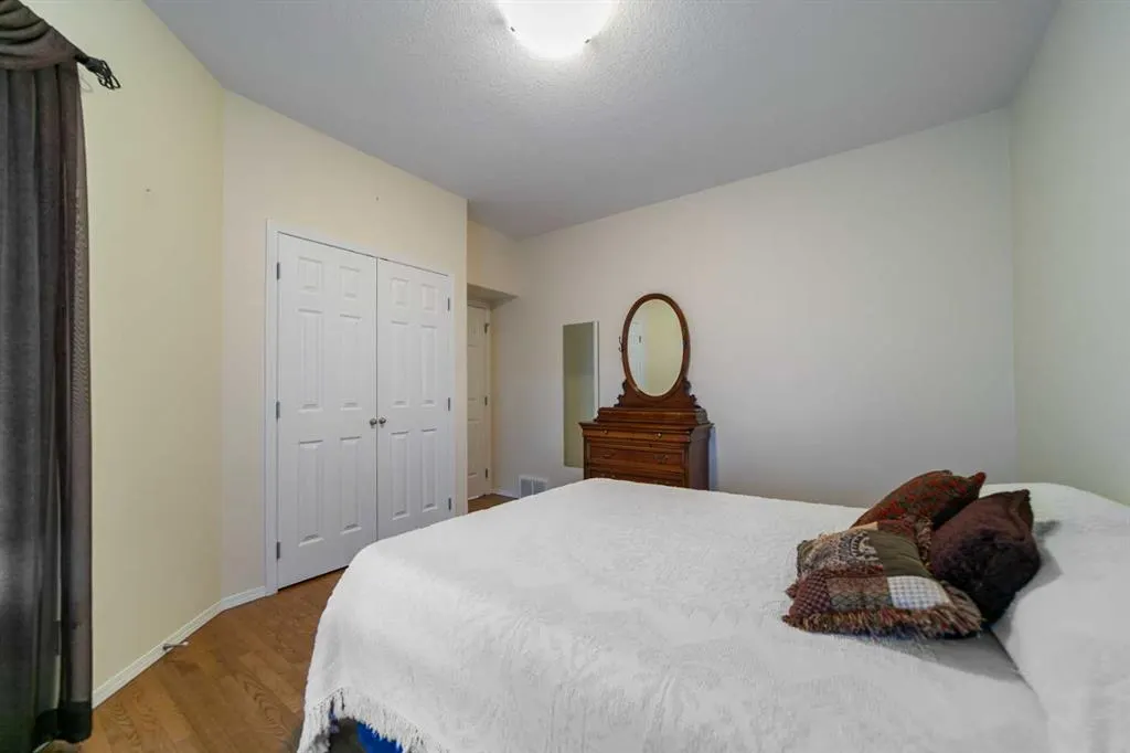 5405 39 Avenue, #16