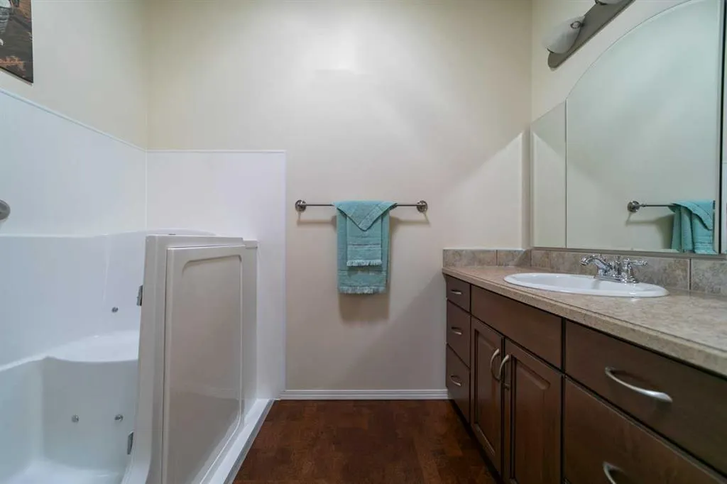 5405 39 Avenue, #16