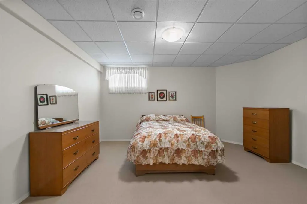 5405 39 Avenue, #16