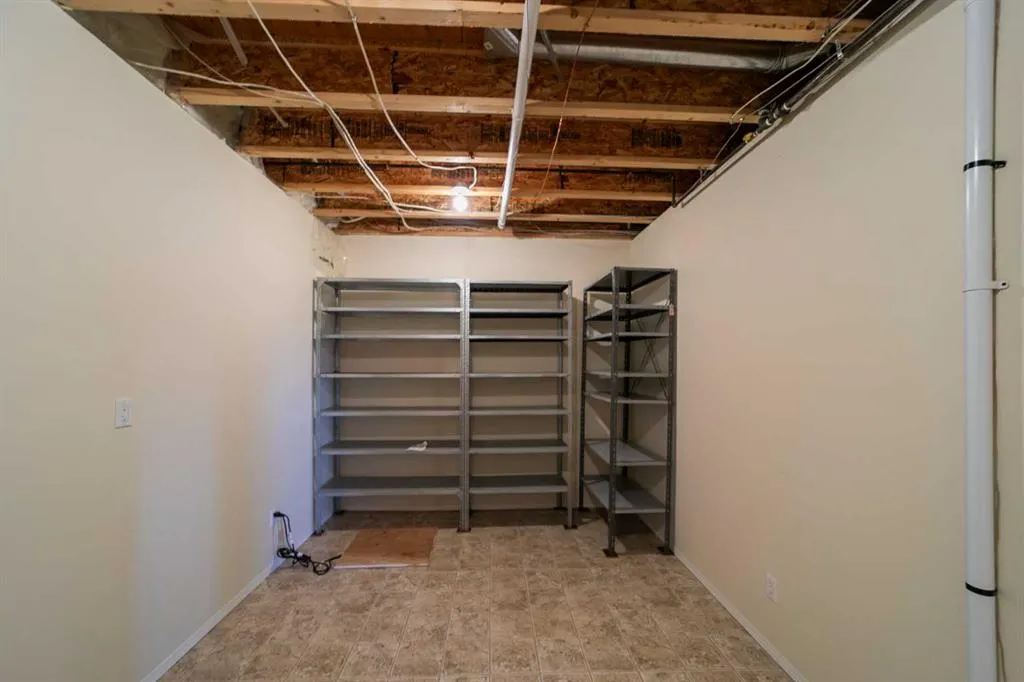 5405 39 Avenue, #16