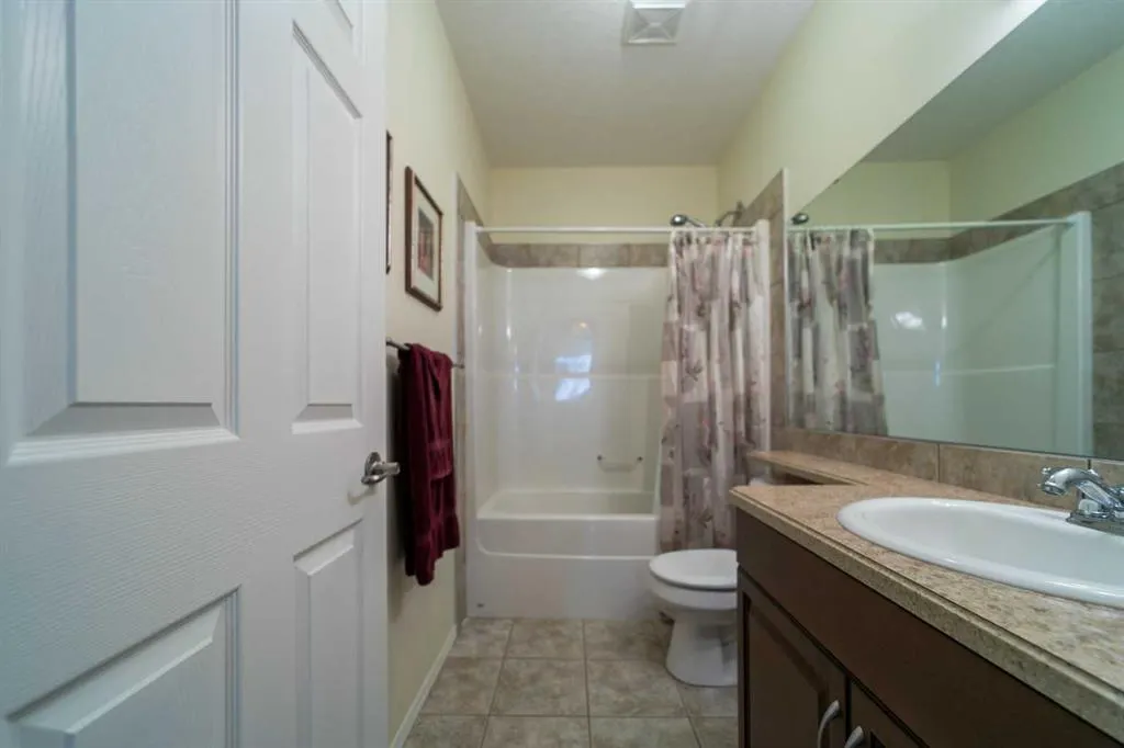5405 39 Avenue, #16