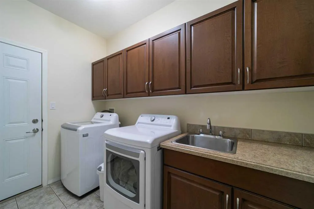 5405 39 Avenue, #16