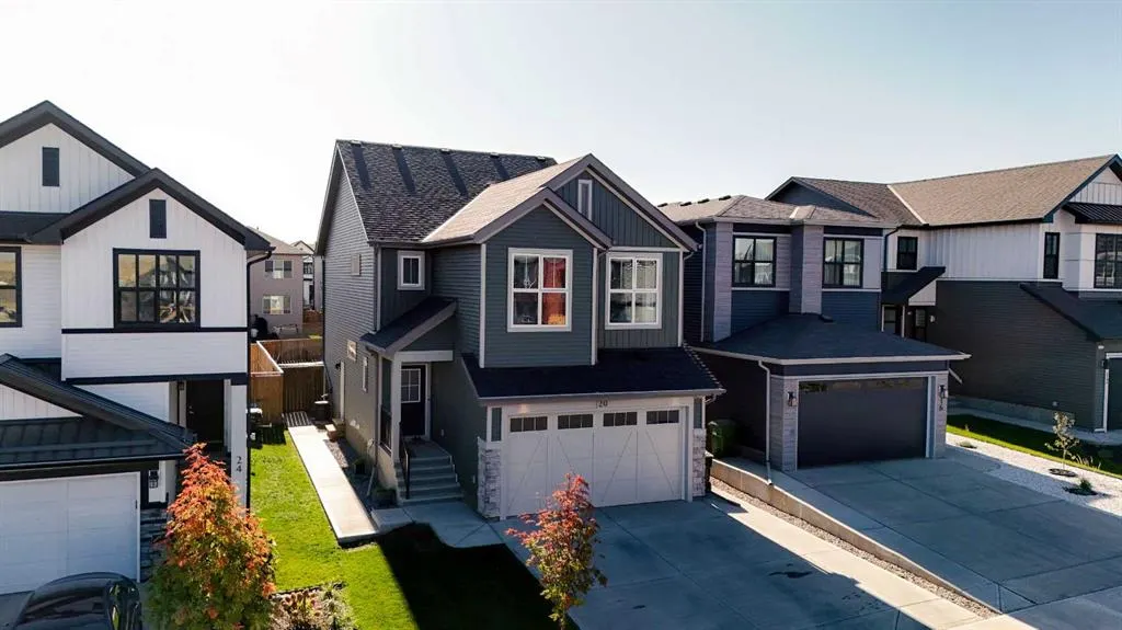 20 Edith Crescent NW
