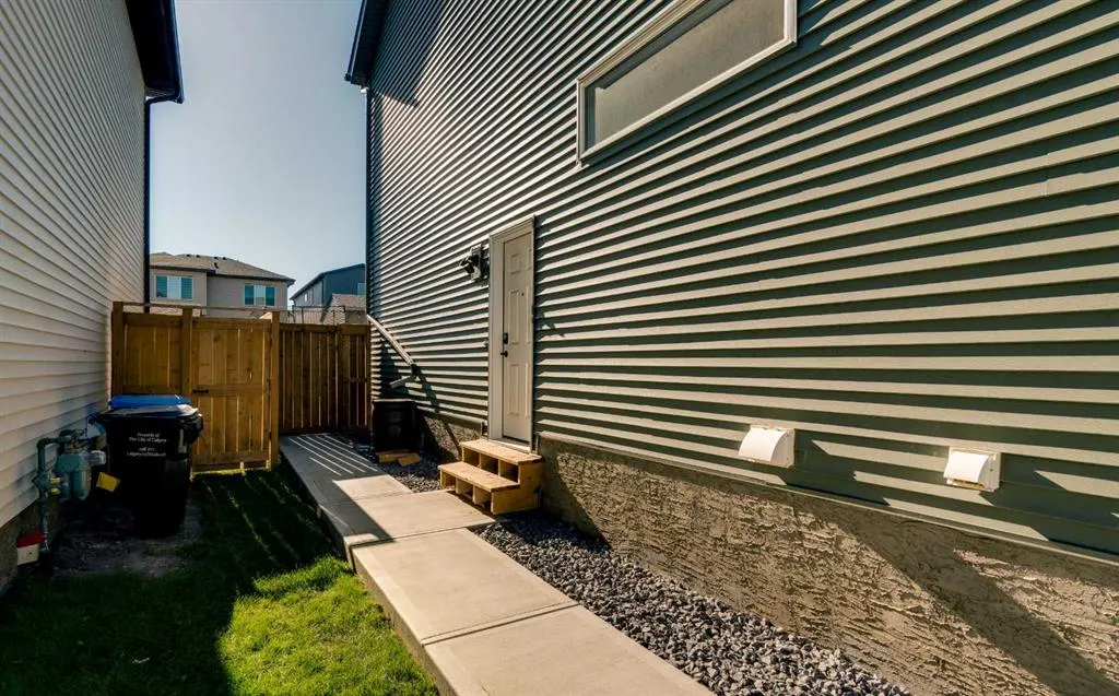 20 Edith Crescent NW