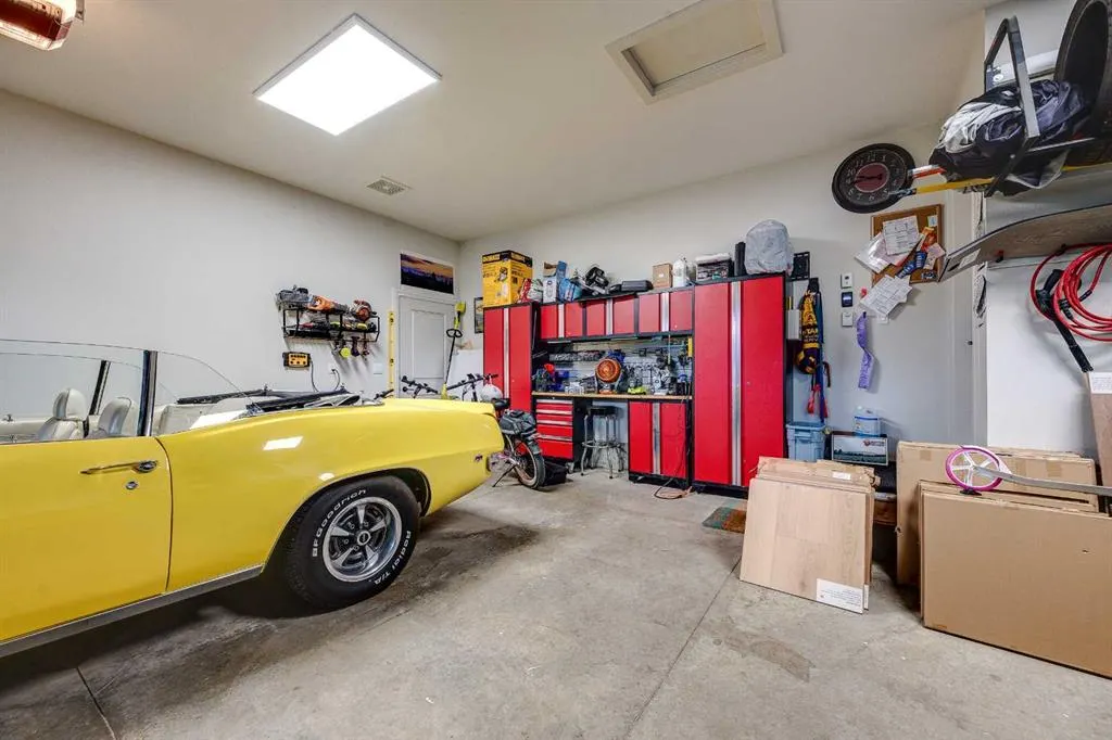 125 Larratt Close