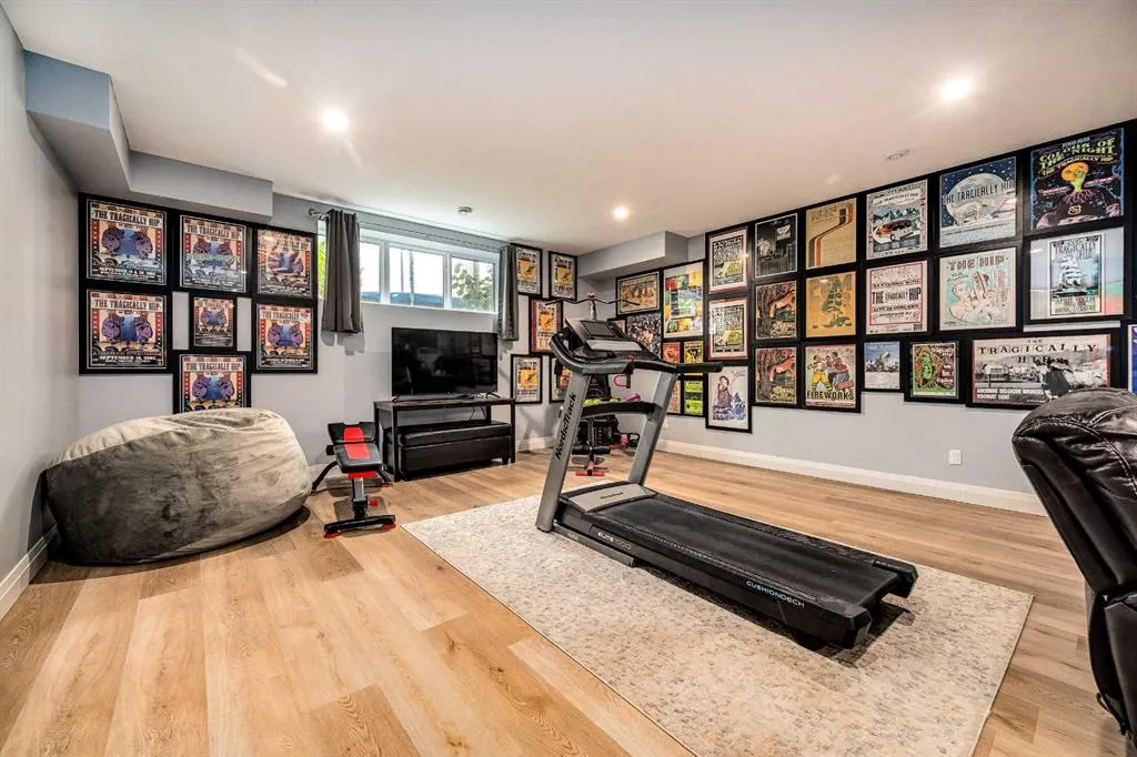 125 Larratt Close