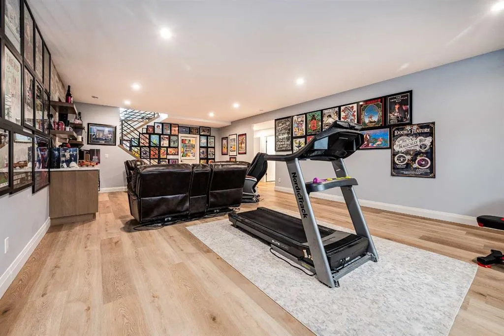 125 Larratt Close