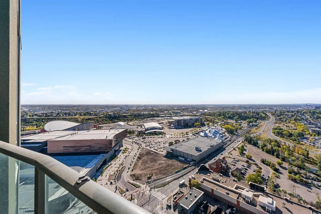 210 15 Avenue SE, #3206