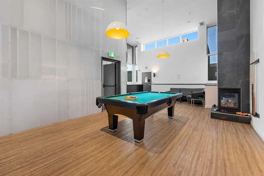 210 15 Avenue SE, #3206
