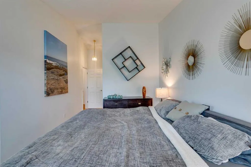42 Sierra Morena Green SW