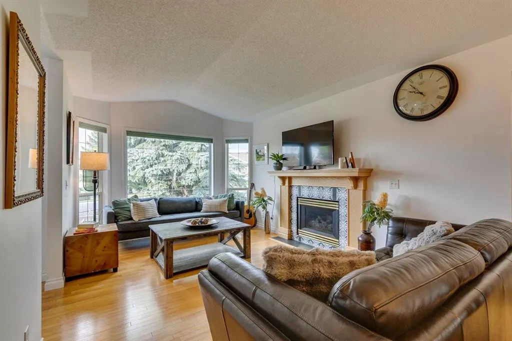 42 Sierra Morena Green SW