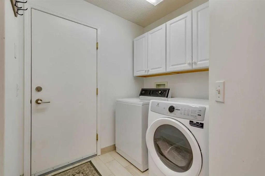 42 Sierra Morena Green SW