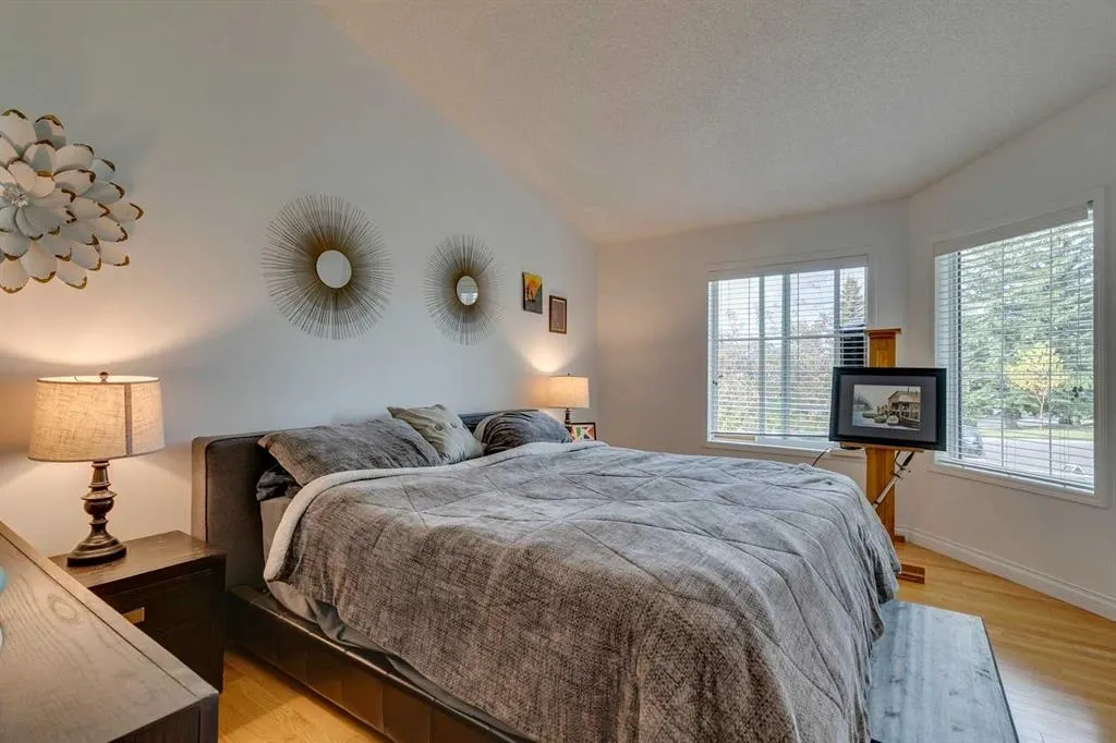 42 Sierra Morena Green SW