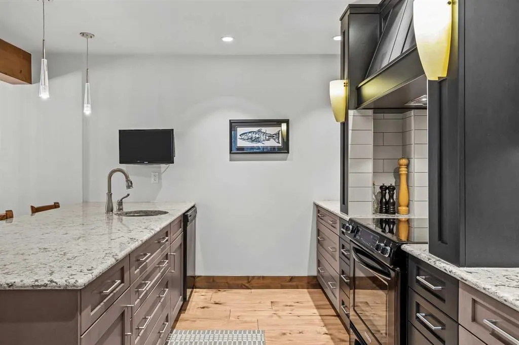 810 4th Street W, #3