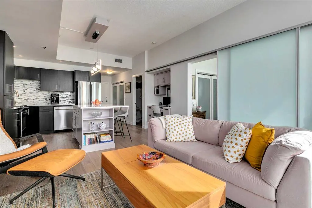 135 13 Avenue SW, #806