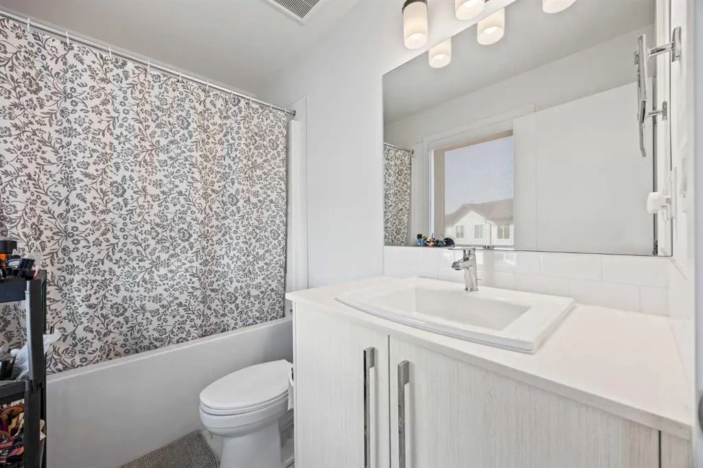 335 Creekside Boulevard SW, #602
