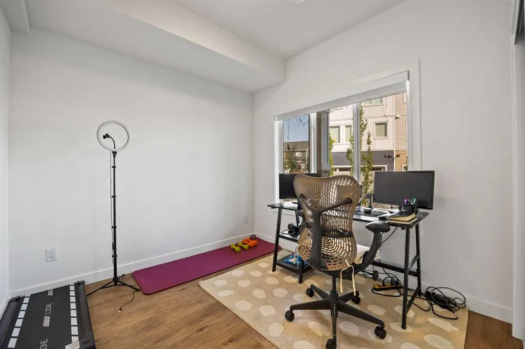 335 Creekside Boulevard SW, #602