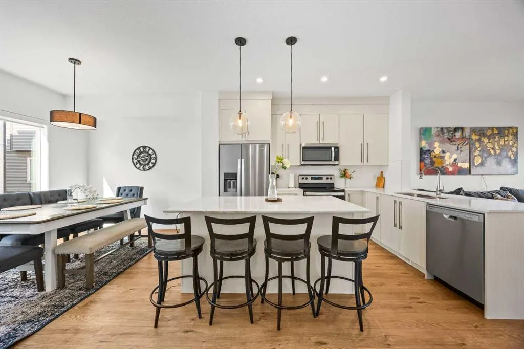 335 Creekside Boulevard SW, #602