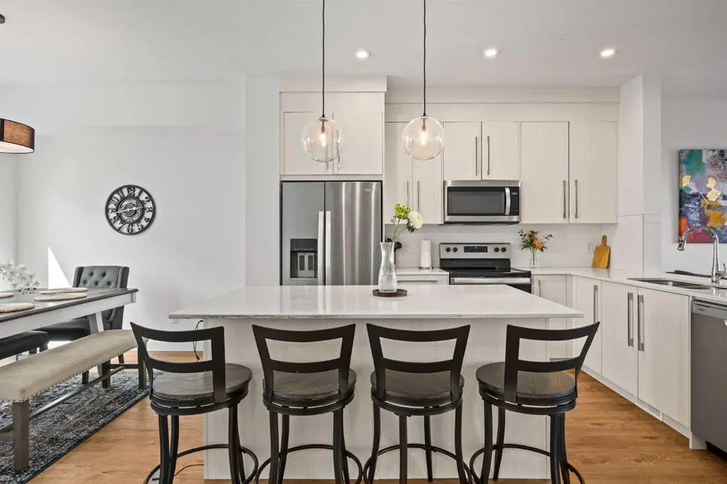 335 Creekside Boulevard SW, #602