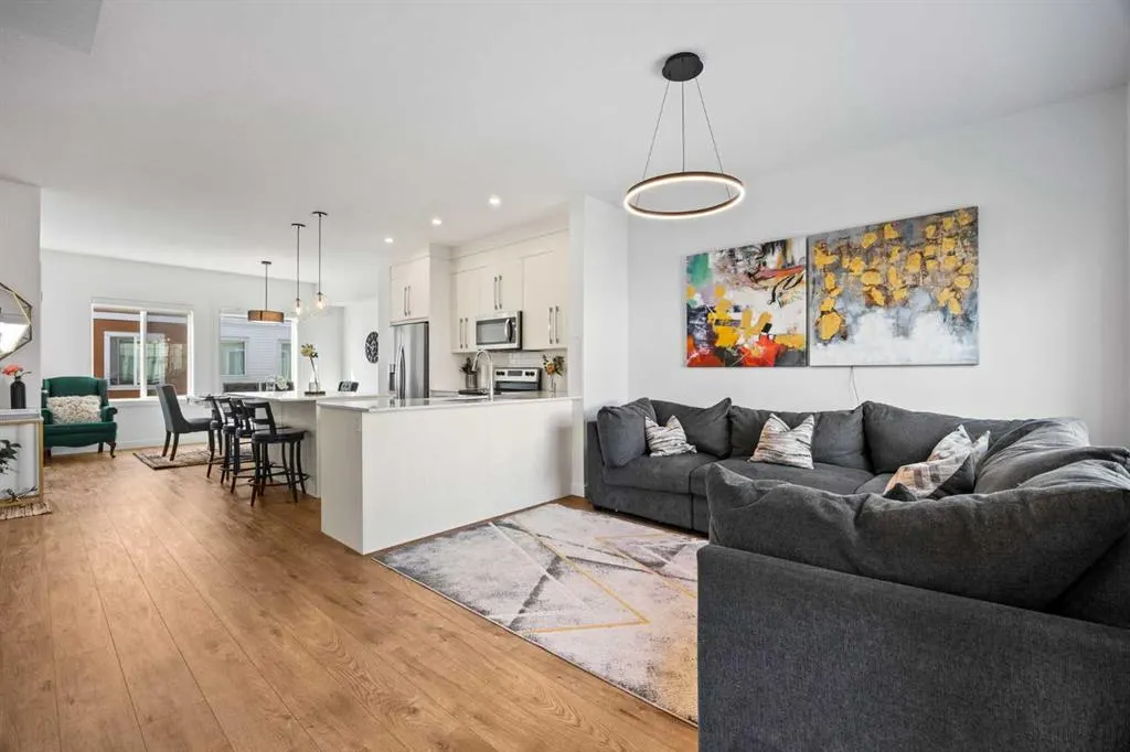 335 Creekside Boulevard SW, #602
