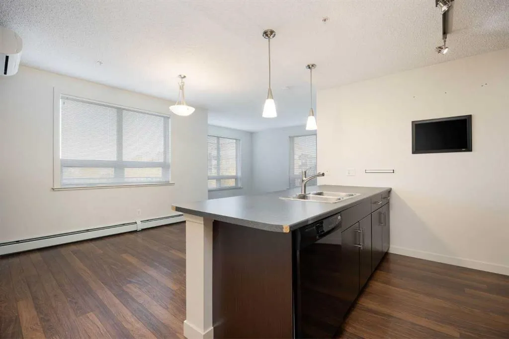 135A Sandpiper Road, #1404