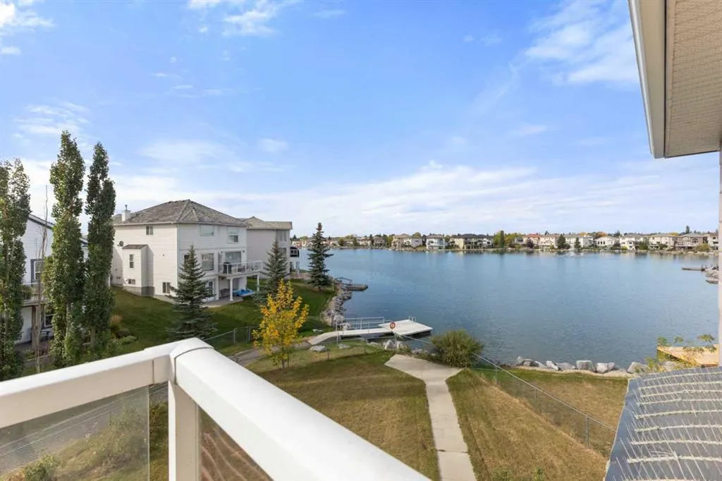 253 Coral Shores Cape NE