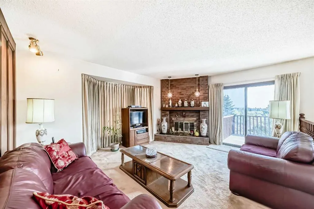 16 Edgeland Bay NW