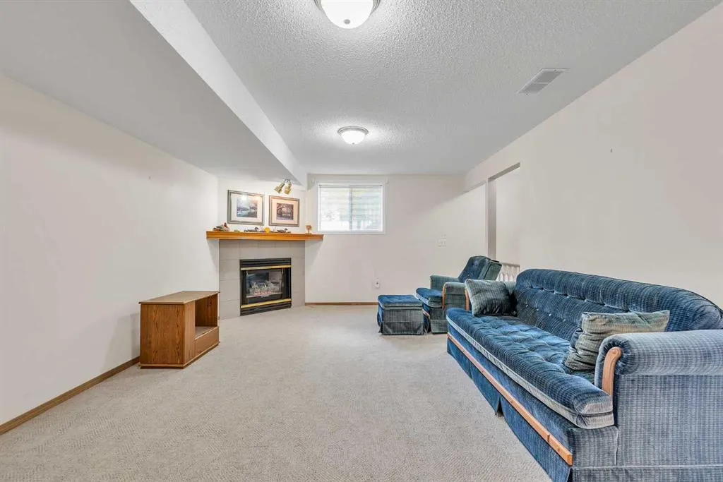 105 Elm Place, #26