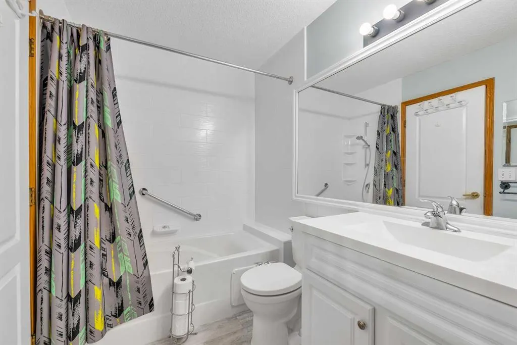 105 Elm Place, #26