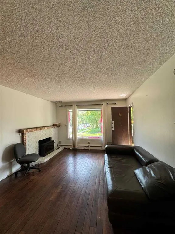 1605 16 Avenue SW, #207