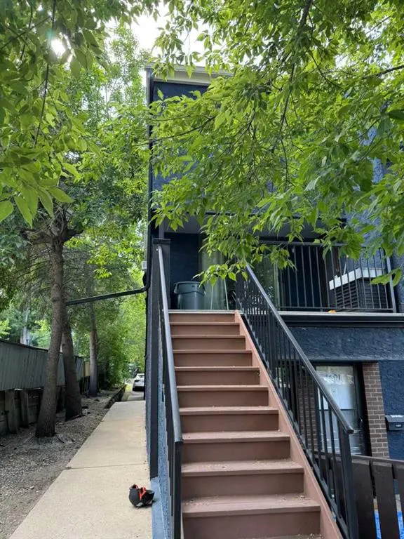 1605 16 Avenue SW, #207