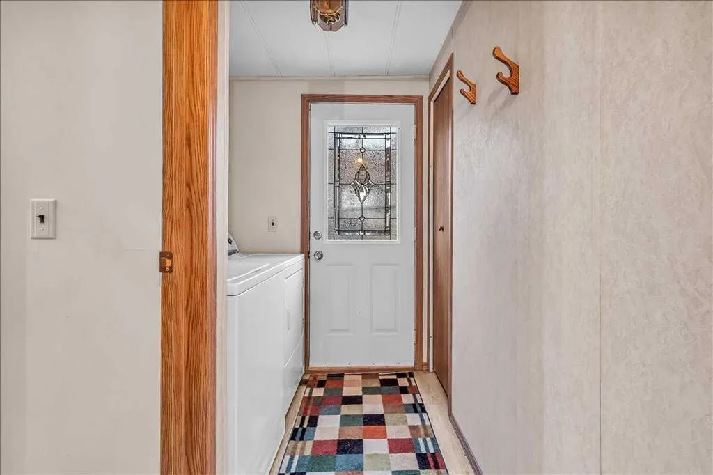 112 2 Street W