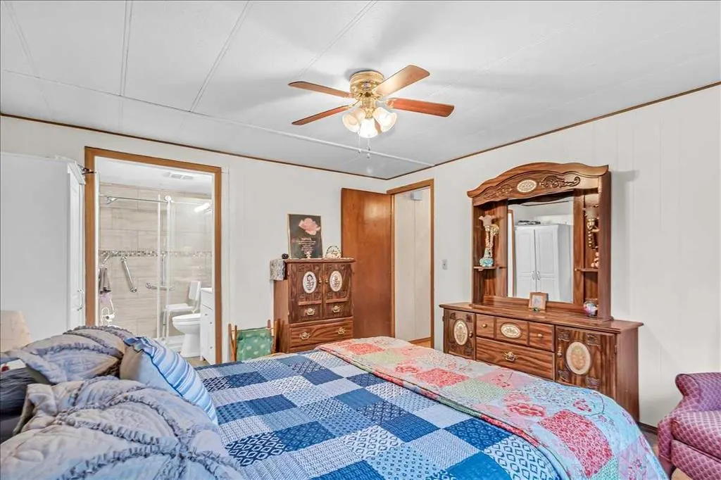 112 2 Street W