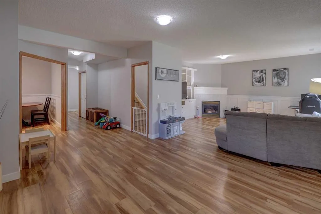 220 Citadel Park NW