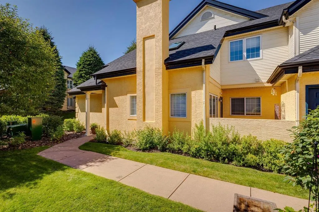 405 32 Avenue NW, #404